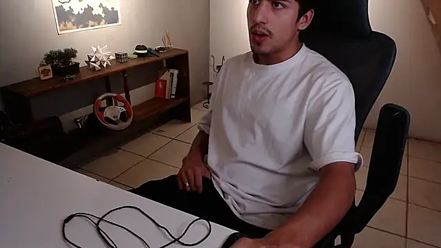 Snapshot of Thieves9 chatting on 02/04/26, 05:41 Thieves9 online show from 02/04/26, 05:41