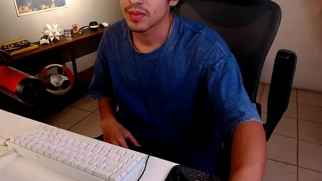 Snapshot of Thieves9 chatting on 03/18/26, 05:05 Thieves9 online show from 03/18/26, 05:05