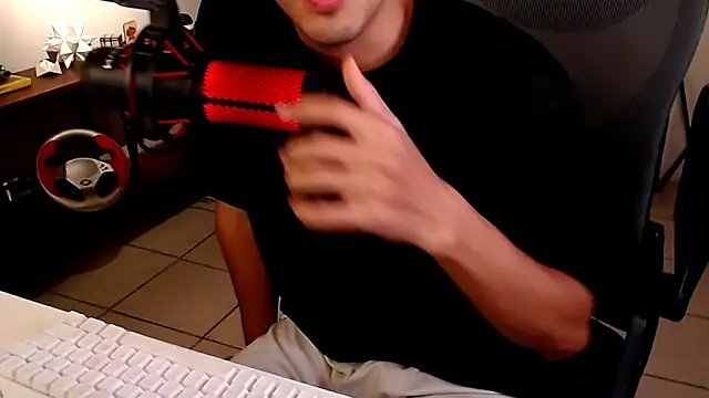 Snapshot of Thieves9 chatting on 03/26/26, 05:13 Thieves9 online show from 03/26/26, 05:13