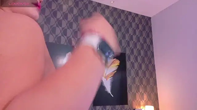 SharomRoss online show from 02/13/25, 10:54