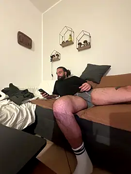 beardo85 online show from 10/27/25, 10:25