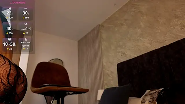 Snapshot of lola__sweetx chatting on 04/04/26, 11:08 lola sweetx online show from 04/04/26, 11:08