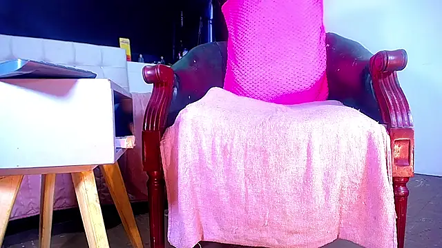 bellatrixx 69 online show from 09/23/25, 11:46