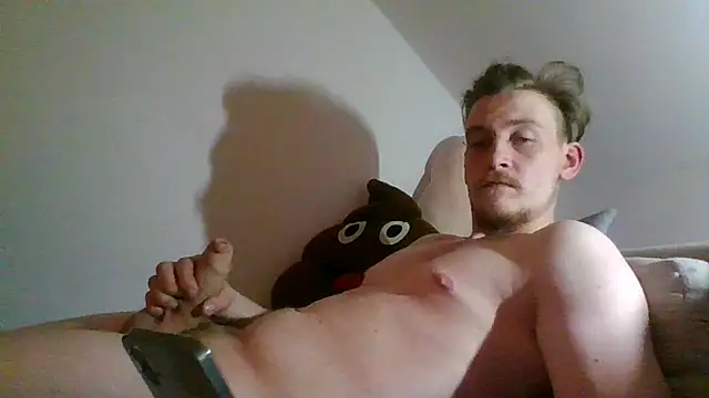 Snapshot of Fazu4 chatting on 01/22/25, 05:49 Fazu4 online show from 01/22/25, 05:49