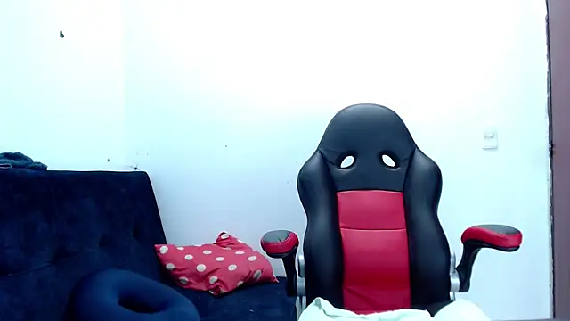 kaira sweet  online show from 03/18/25, 11:19