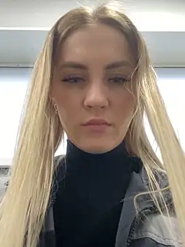 Snapshot of DreamGirl-777 chatting on 12/09/24, 10:54 DreamGirl-777 online show from 12/09/24, 10:54