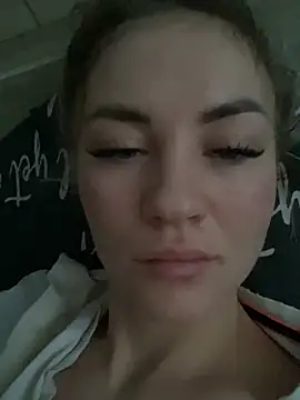 Snapshot of DreamGirl-777 chatting on 12/13/24, 06:53 DreamGirl-777 online show from 12/13/24, 06:53