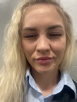 Snapshot of DreamGirl-777 chatting on 01/20/25, 03:48 DreamGirl-777 online show from 01/20/25, 03:48