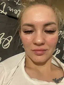 Snapshot of DreamGirl-777 chatting on 02/01/25, 05:26 DreamGirl-777 online show from 02/01/25, 05:26