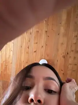 Snapshot of lovefresita chatting on 10/10/25, 09:47 lovefresita online show from 10/10/25, 09:47