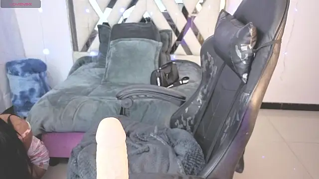 Snapshot of Alfresii_Rivera1 chatting on 02/12/26, 01:00 Alfresii Rivera1 online show from 02/12/26, 01:00