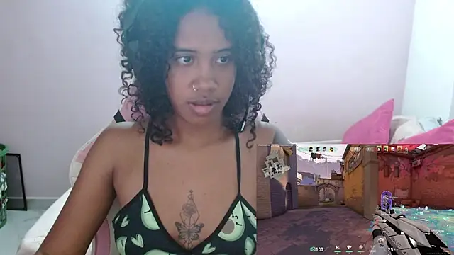 Snapshot of TiffanyRoouse chatting on 01/01/25, 09:31 TiffanyRoouse online show from 01/01/25, 09:31