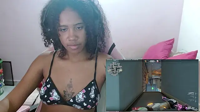 Snapshot of TiffanyRoouse chatting on 01/14/25, 01:47 TiffanyRoouse online show from 01/14/25, 01:47