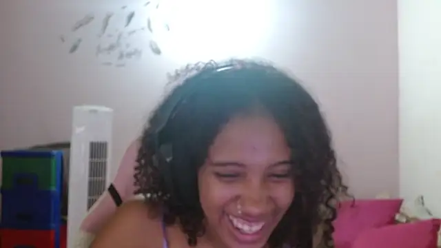 Snapshot of TiffanyRoouse chatting on 01/17/25, 04:39 TiffanyRoouse online show from 01/17/25, 04:39