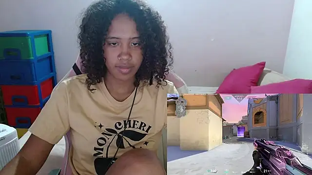 Snapshot of TiffanyRoouse chatting on 02/08/25, 11:45 TiffanyRoouse online show from 02/08/25, 11:45