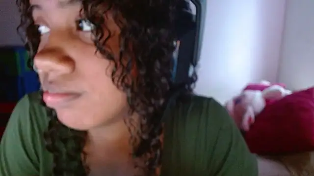 Snapshot of TiffanyRoouse chatting on 02/24/25, 09:09 TiffanyRoouse online show from 02/24/25, 09:09