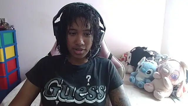 Snapshot of TiffanyRoouse chatting on 09/28/25, 03:28 TiffanyRoouse online show from 09/28/25, 03:28