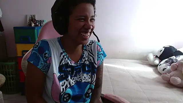 Snapshot of TiffanyRoouse chatting on 10/26/25, 02:12 TiffanyRoouse online show from 10/26/25, 02:12