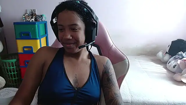 Snapshot of TiffanyRoouse chatting on 10/30/25, 02:51 TiffanyRoouse online show from 10/30/25, 02:51