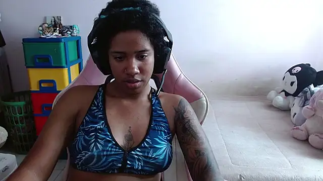 Snapshot of TiffanyRoouse chatting on 11/01/25, 05:48 TiffanyRoouse online show from 11/01/25, 05:48