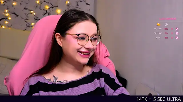 Snapshot of me__hanna chatting on 03/01/25, 10:53 me hanna online show from 03/01/25, 10:53