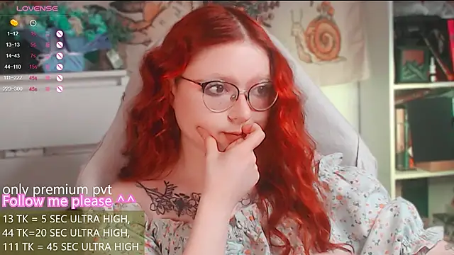 Snapshot of me__hanna chatting on 03/19/26, 03:21 me hanna online show from 03/19/26, 03:21