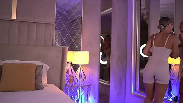 BlairSanders online show from 09/19/25, 06:19