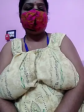 Snapshot of Kayra_34 chatting on 11/03/25, 10:49 Kayra 34 online show from 11/03/25, 10:49