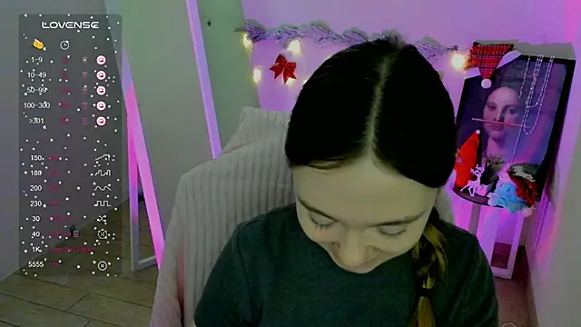 Snapshot of Florence_meow chatting on 12/13/24, 07:36 Florence meow online show from 12/13/24, 07:36