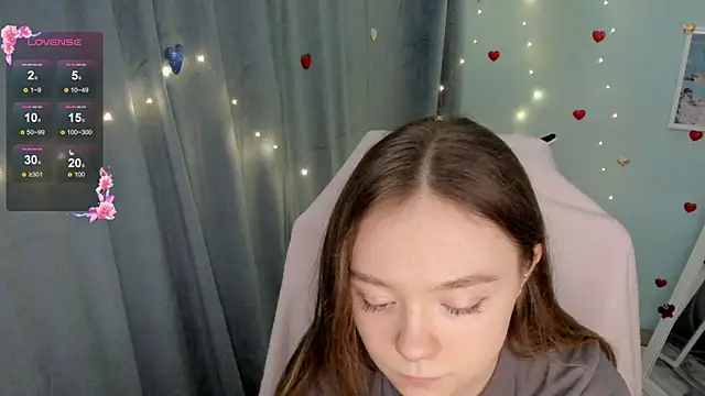 Snapshot of Florence_meow chatting on 02/14/25, 10:17 Florence meow online show from 02/14/25, 10:17