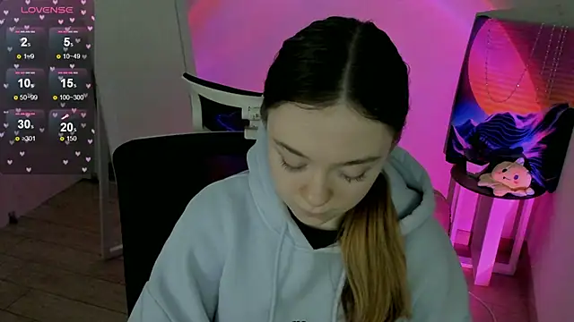 Snapshot of Florence_meow chatting on 02/21/25, 09:56 Florence meow online show from 02/21/25, 09:56