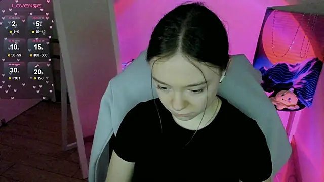 Snapshot of Florence_meow chatting on 02/22/25, 07:34 Florence meow online show from 02/22/25, 07:34