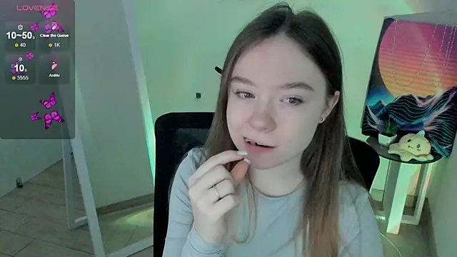 Snapshot of Florence_meow chatting on 03/03/25, 07:32 Florence meow online show from 03/03/25, 07:32