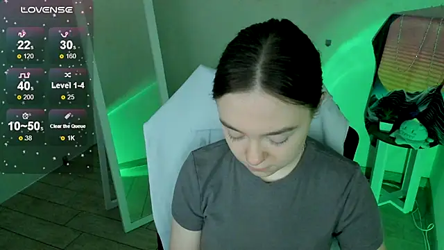 Snapshot of Florence_meow chatting on 10/03/25, 06:32 Florence meow online show from 10/03/25, 06:32