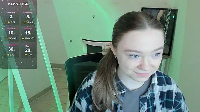 Snapshot of Florence_meow chatting on 04/02/26, 06:44 Florence meow online show from 04/02/26, 06:44