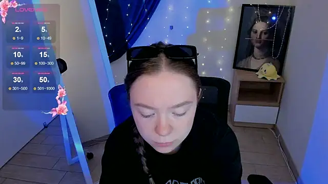 Florence meow online show from 06/24/26, 06:34
