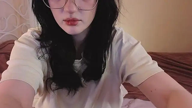 Snapshot of ELLIEJAY chatting on 09/17/25, 08:10 ELLIEJAY online show from 09/17/25, 08:10