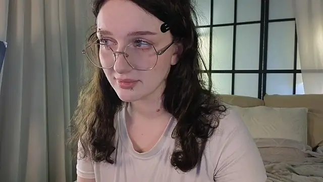 Snapshot of ELLIEJAY chatting on 11/14/25, 05:28 ELLIEJAY online show from 11/14/25, 05:28