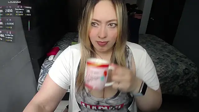 Valentina St online show from 11/14/25, 08:51