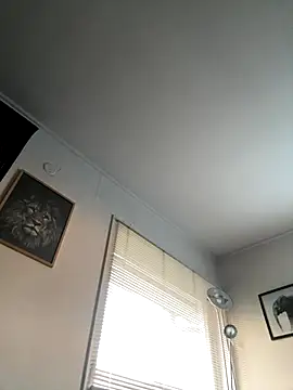 Snapshot of Elrubiolargo chatting on 09/17/25, 06:04 Elrubiolargo online show from 09/17/25, 06:04