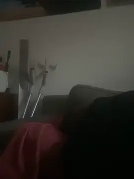 Snapshot of Elrubiolargo chatting on 10/12/25, 06:01 Elrubiolargo online show from 10/12/25, 06:01