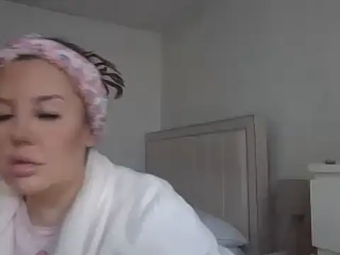 magical mia online show from 02/24/25, 12:37