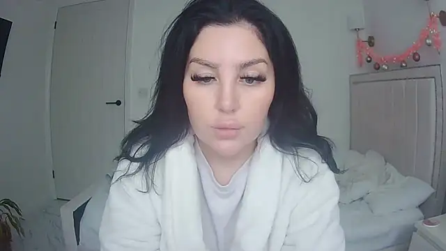 magical mia online show from 12/04/25, 10:46