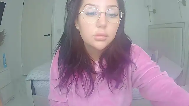 Snapshot of magical_mia chatting on 05/20/26, 07:36 magical mia online show from 05/20/26, 07:36