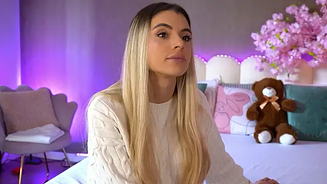 Snapshot of HaileyMadow chatting on 03/21/26, 07:57 HaileyMadow online show from 03/21/26, 07:57