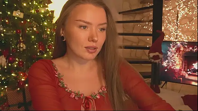 DaisyStacey online show from 12/22/25, 07:11