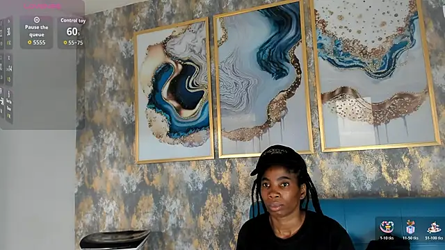 Snapshot of MonicaSchwartz chatting on 10/27/25, 07:51 MonicaSchwartz online show from 10/27/25, 07:51