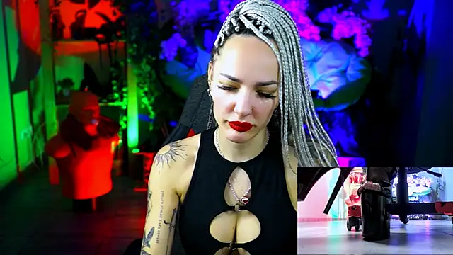 Snapshot of MonicaMaxwel chatting on 01/11/26, 11:15 MonicaMaxwel online show from 01/11/26, 11:15