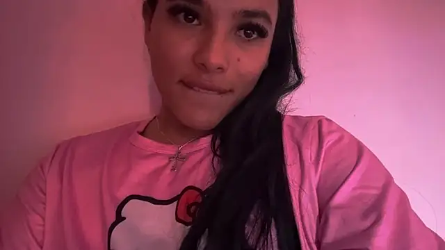 Snapshot of Samys_World chatting on 02/21/25, 01:33 Samys World online show from 02/21/25, 01:33