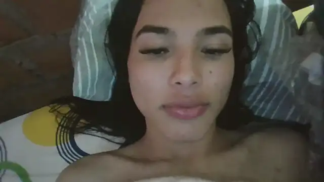 Snapshot of Samys_World chatting on 09/12/25, 08:20 Samys World online show from 09/12/25, 08:20